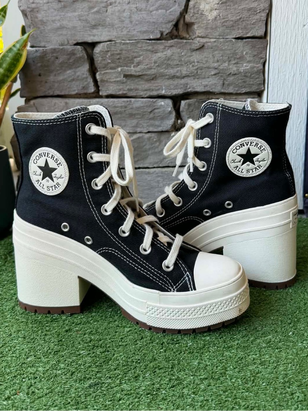 Converse Chuck 70 De Luxe Heel Womens Sneakers